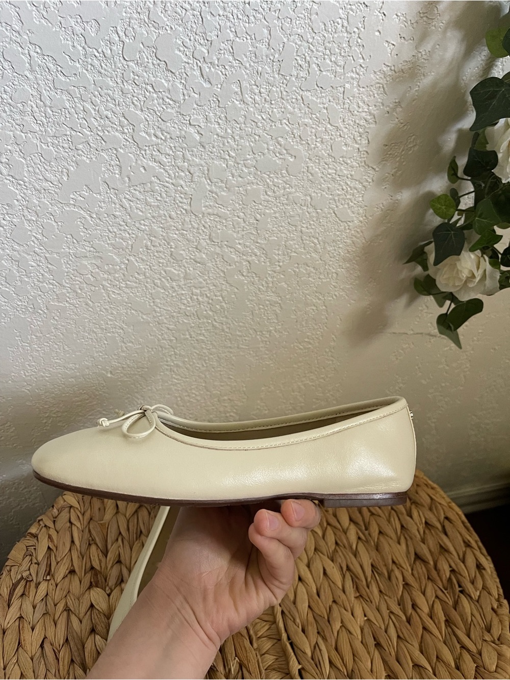 Sam Edelman Ivory Leather Bow Ballet Flats - Picture 6 of 7